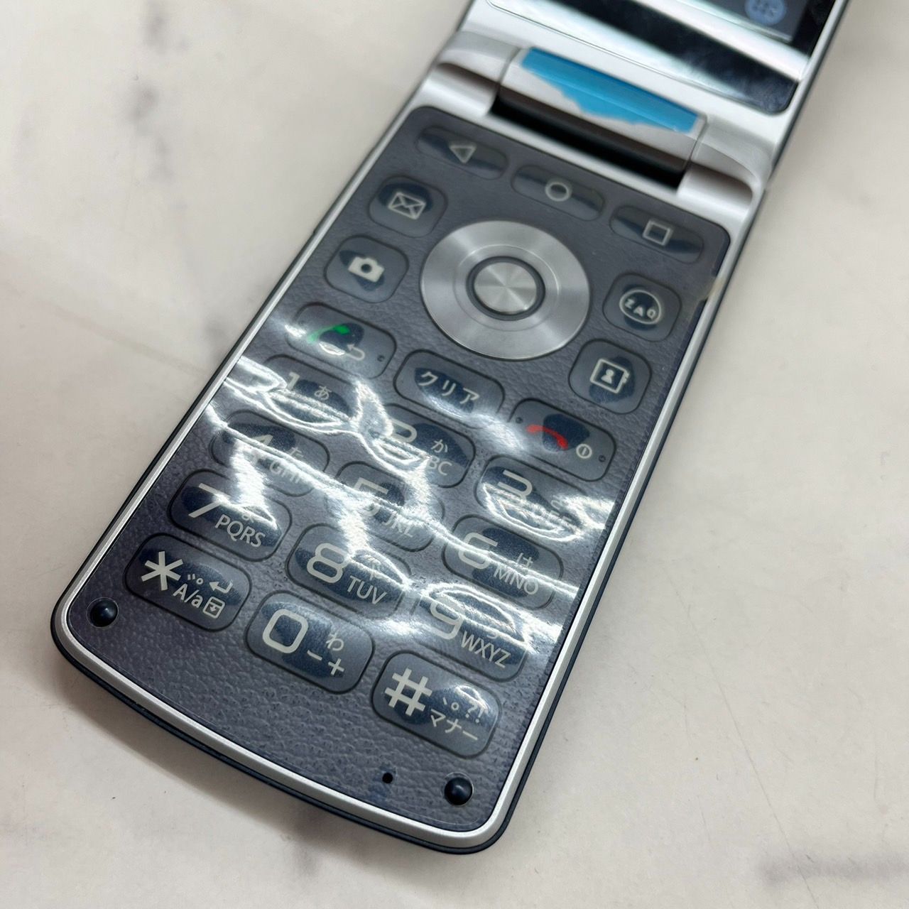初期化済み】LG Wine Smart LGS01 折り畳み スマートフォン スマホ