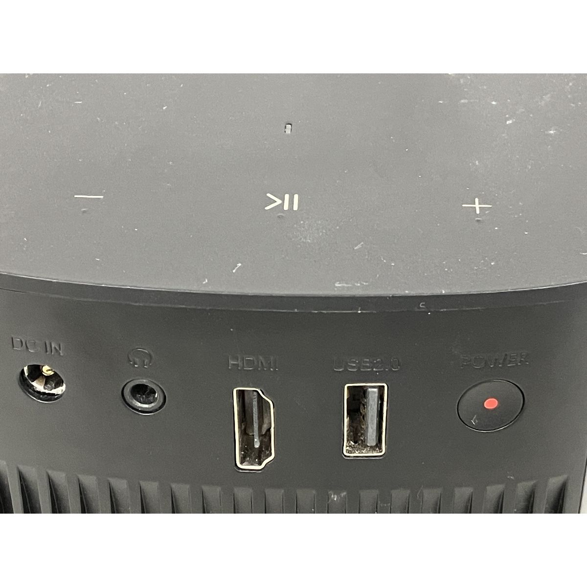 ポータブルプロジェクター