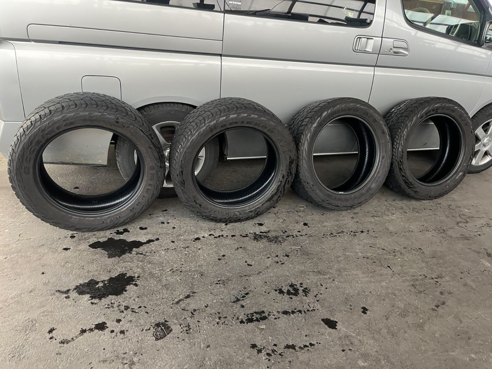 アクセレラ オミクロン ATタイヤ