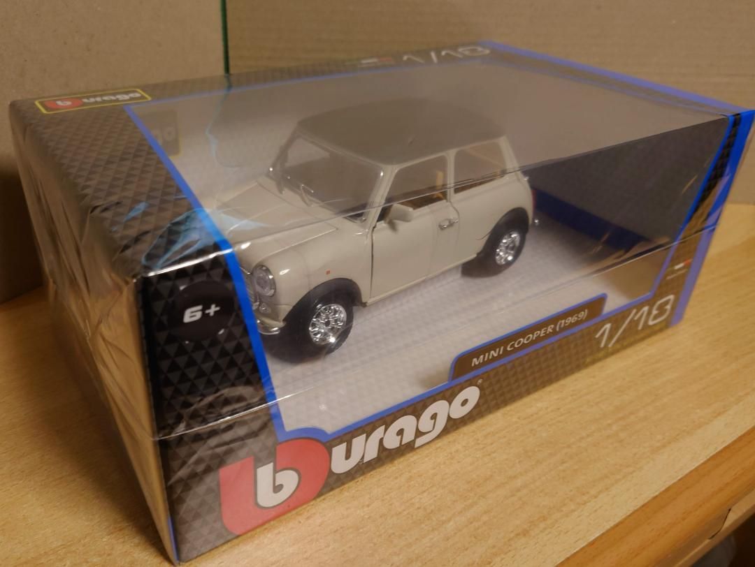 1/18 ミニクーパー Mini Cooper 1969 ダイキャスト製ブラーゴ - PAINZ