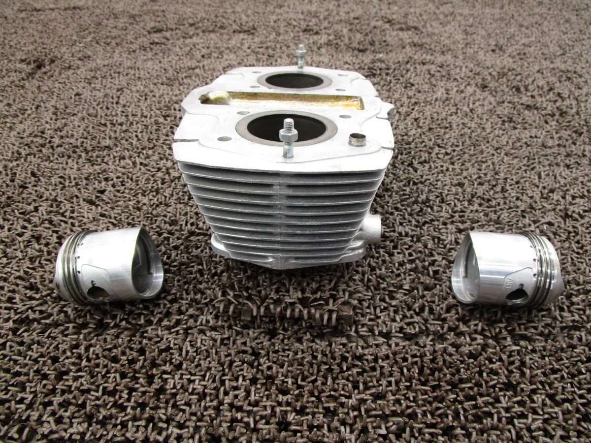 シリンダー ピストン