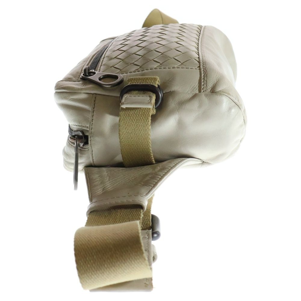 BOTTEGA VENETA ボッテガヴェネタ イントレチャート レザー ボディーバッグ アイボリー B03711166K USTAUSTRALIA_COM_AU