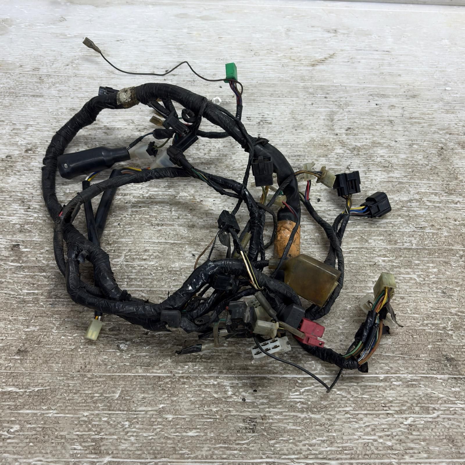 KAWASAKI バリオス2 ZR250B メインハーネス カワサキ