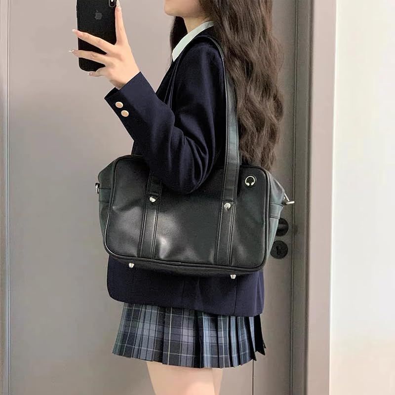 学生服