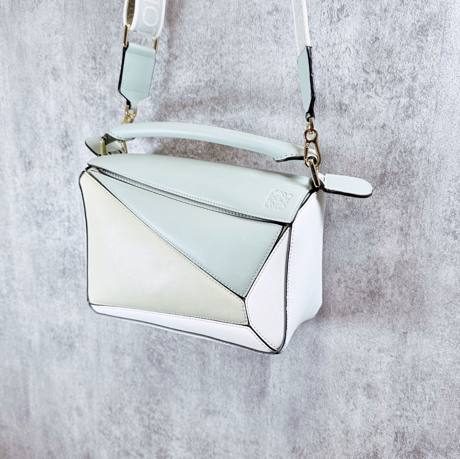 LOEWE パズル　マルチカラー パズル10 コンフェッティ バッグ（クラシックカーフ） マルチ
