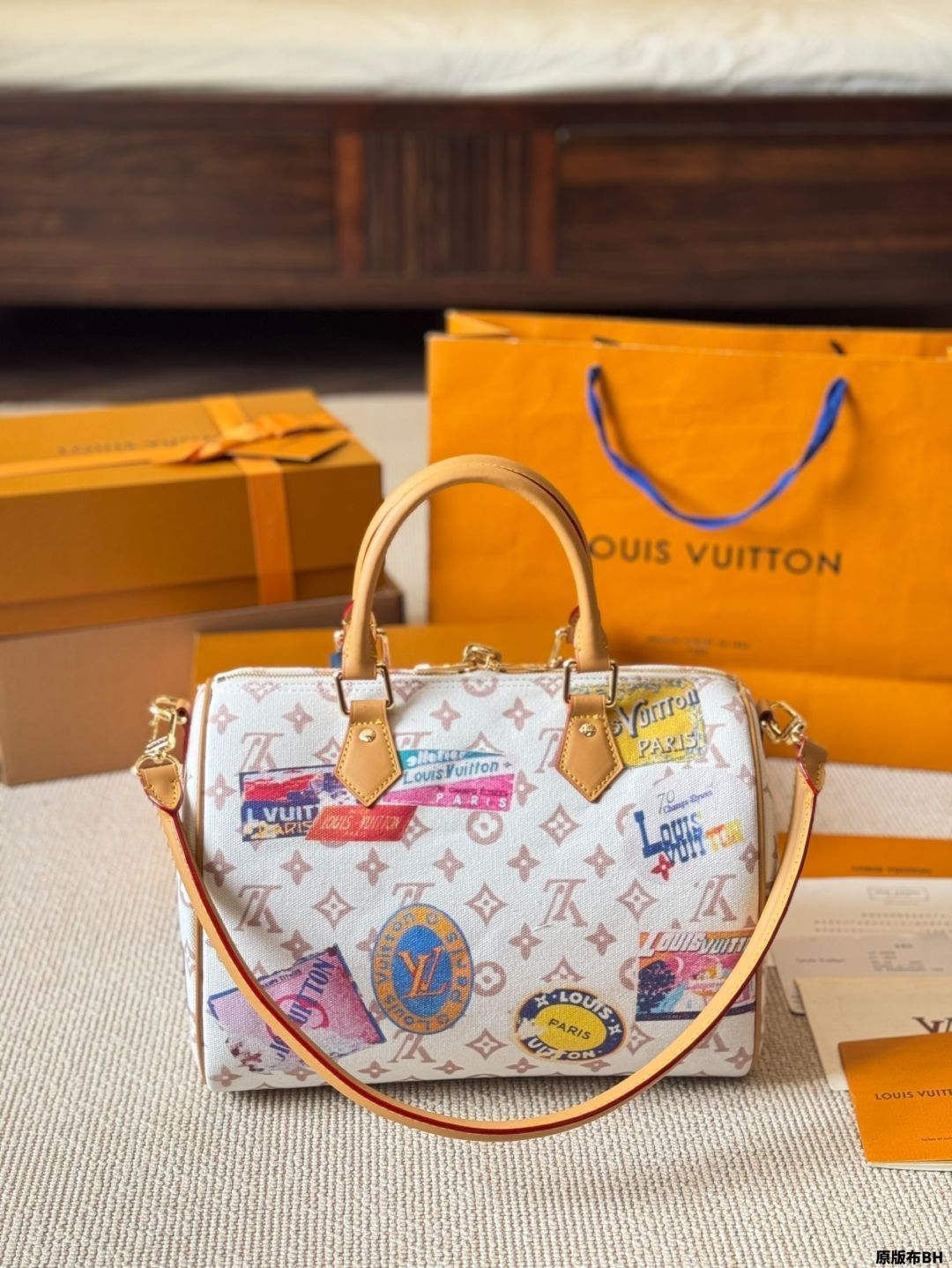 Louis 【今日特価】LV Speedy スプリング限定 グラフィティ ピロー