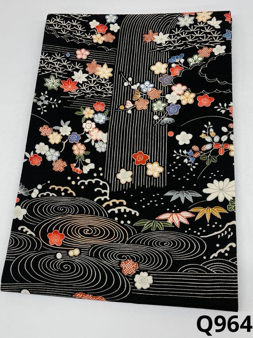 京友禅 御所解 手刺繍 九寸名古屋帯 開き名古屋 金駒 ちりめん 正絹 黒地 京友禅 御所解 手刺繍 九寸名古屋帯 開き名古屋 金駒 ちりめん 正絹