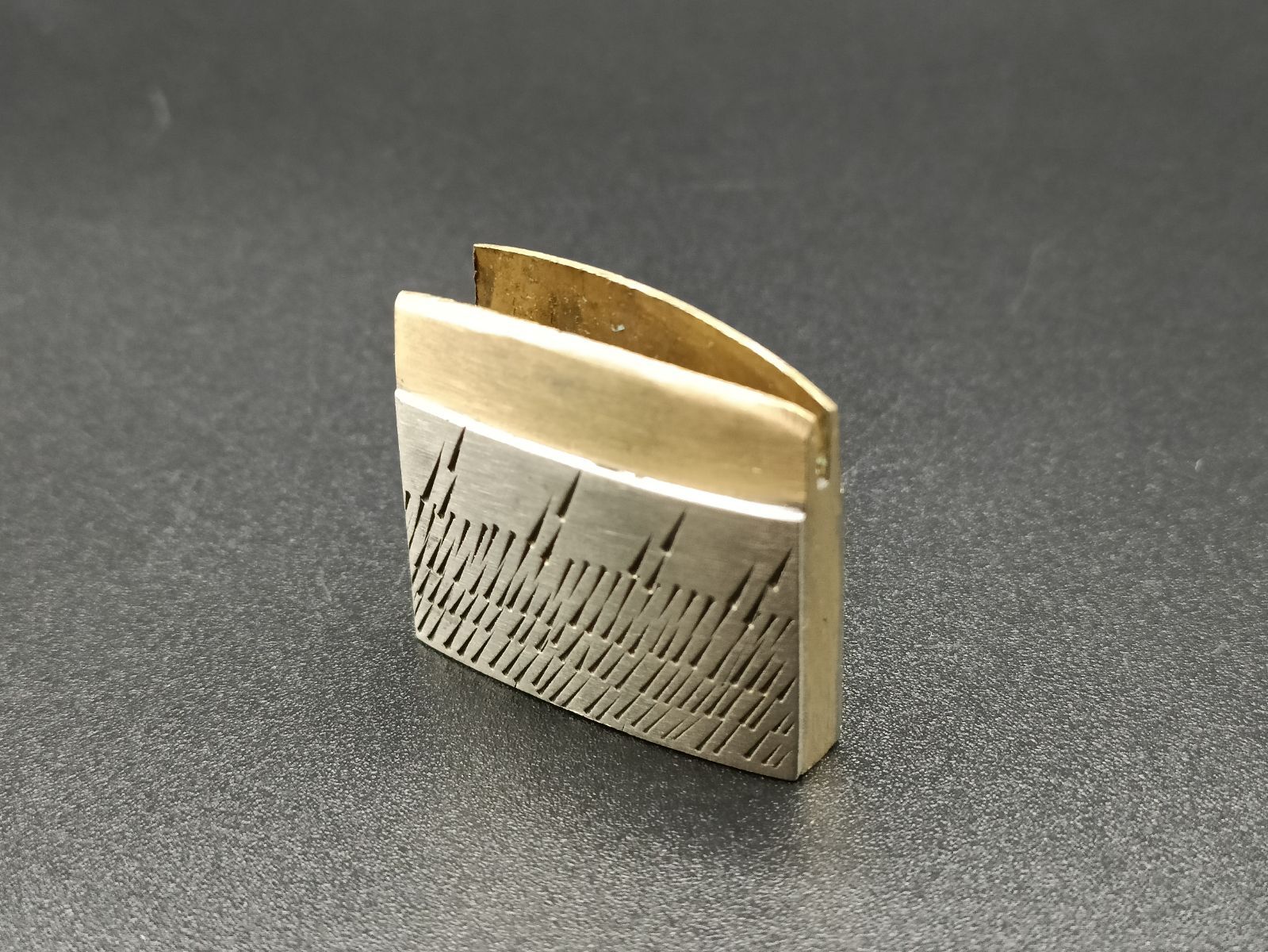 刀はばき二重はばき 楽天市場】はばき 二重はばき 家紋の図 五三の桐 金工品 透 銅製