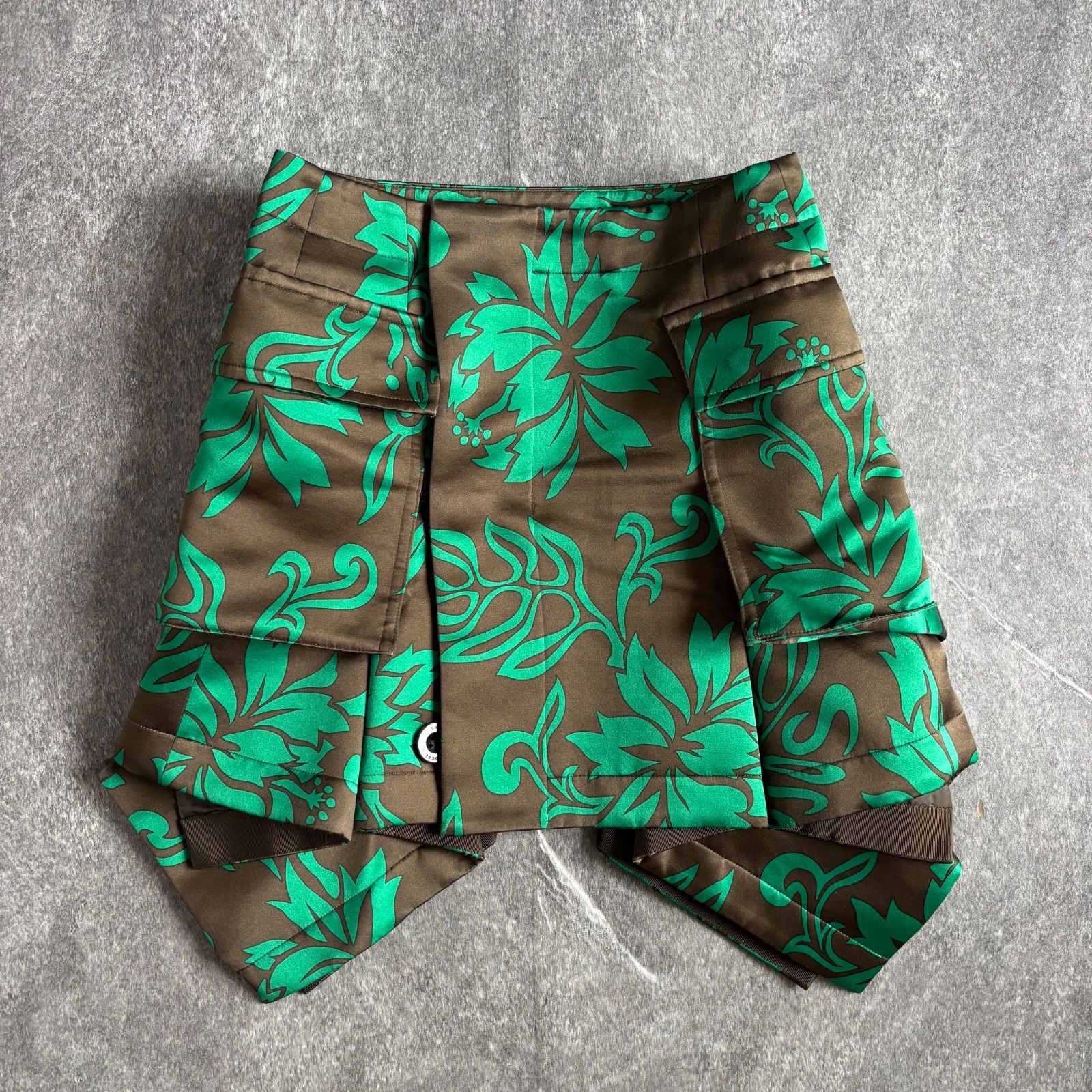 sacai サカイ 2025ss リーフプリントラップスカート