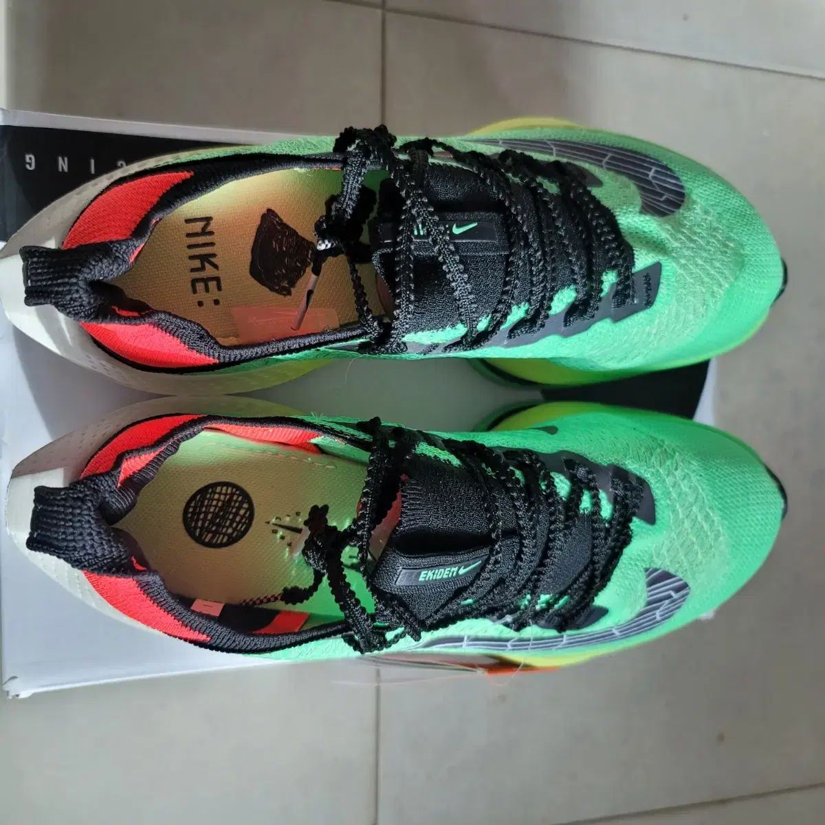 ナイキ エア ズーム アルファフライ ネクスト 275