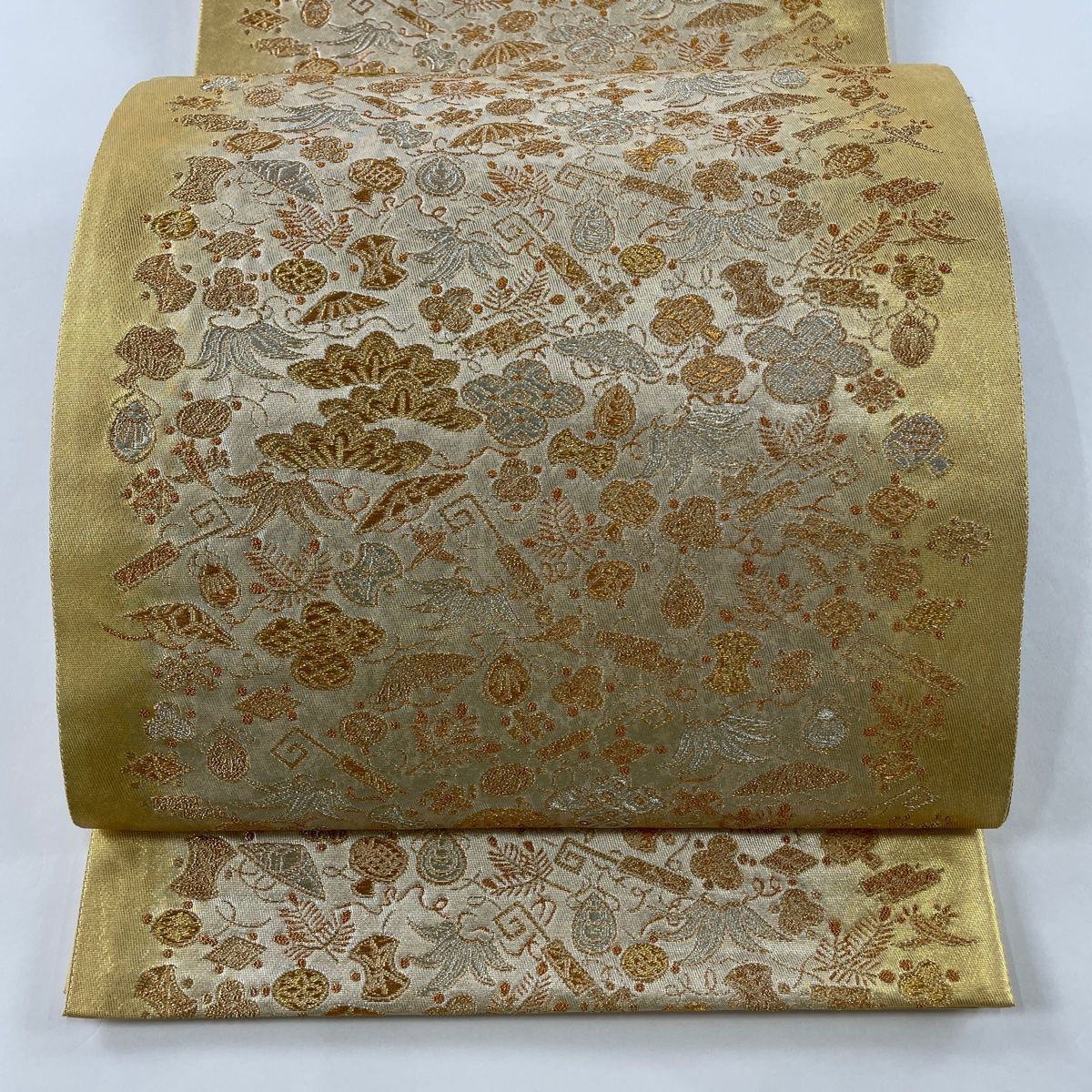 袋帯 美品 名品 宝尽くし 笠松 金銀糸 箔 金色 六通 正絹 【中古 