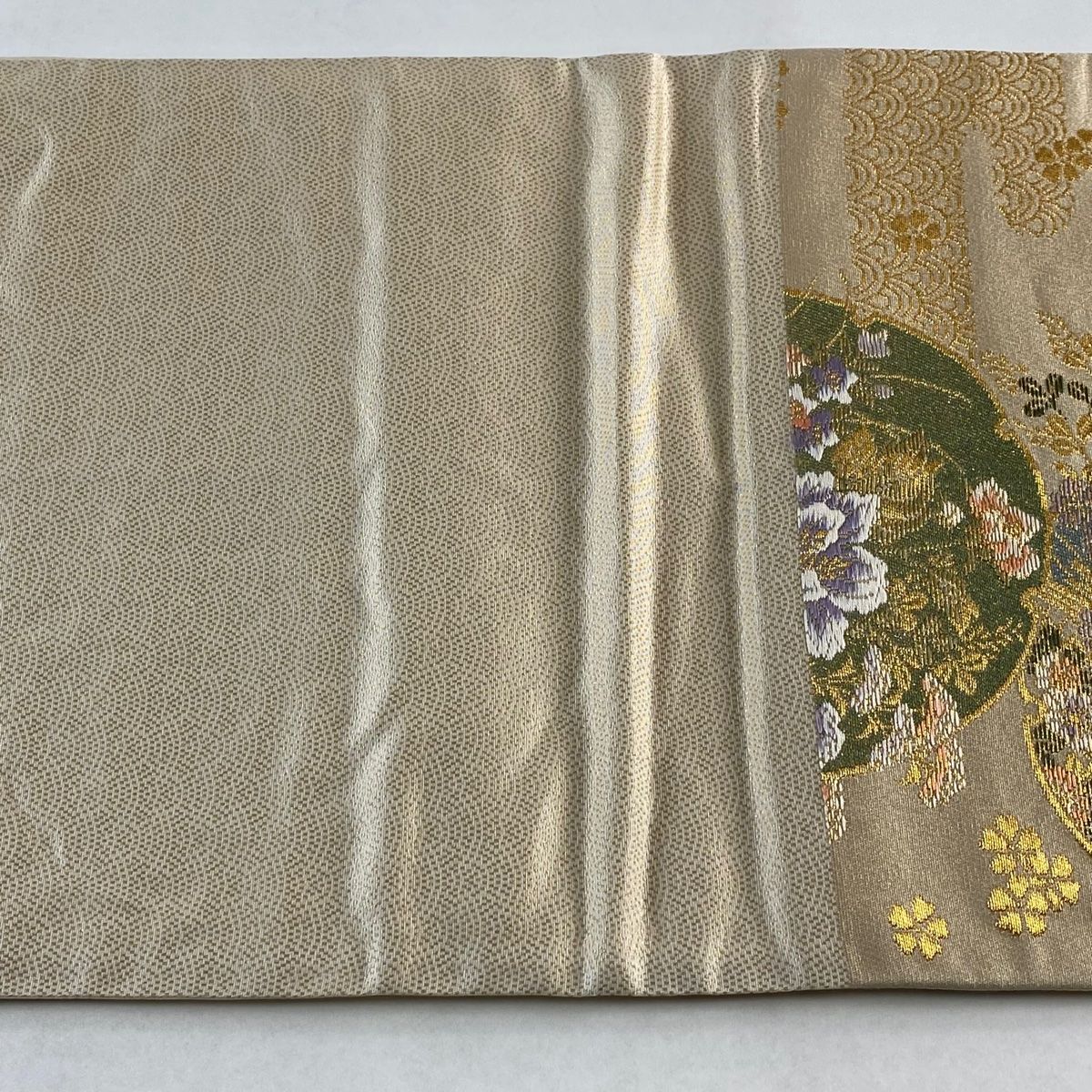 袋帯 秀品 振袖向き 桜 箔 白 六通 正絹 【中古】 袋帯 美品 秀