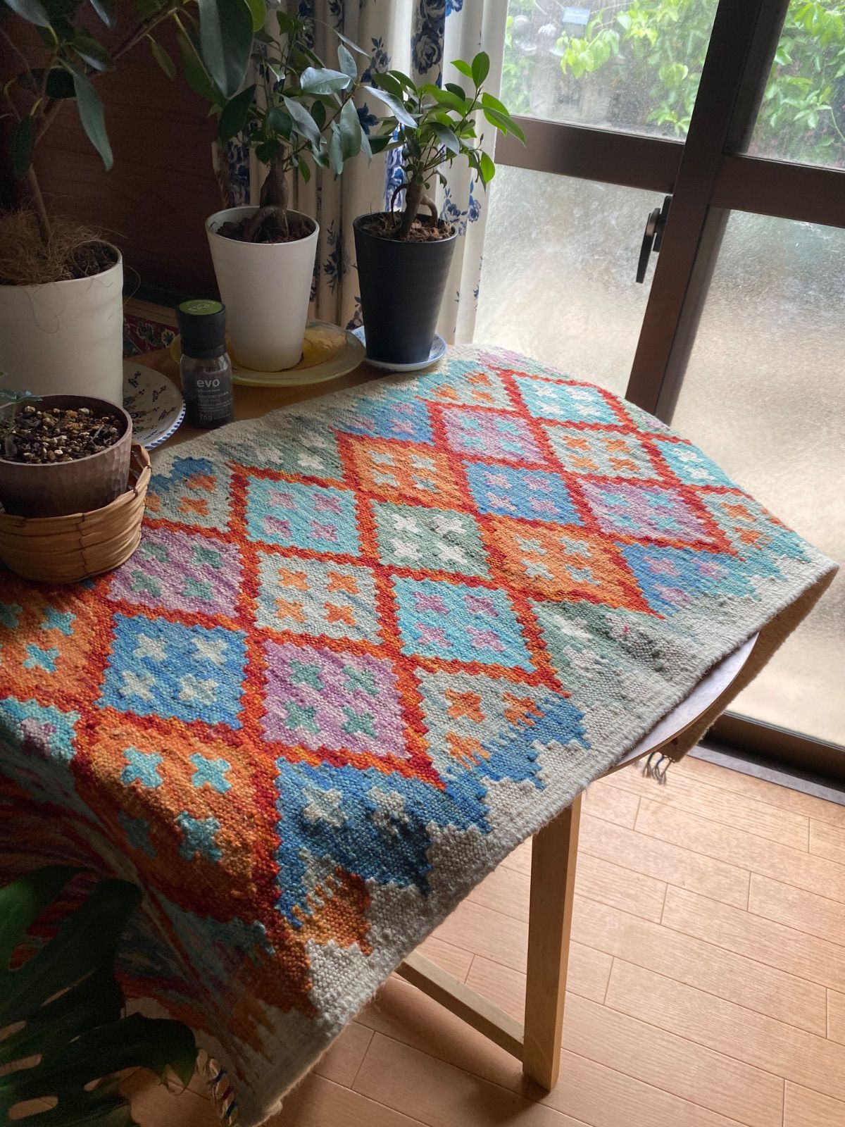 センスの良い素敵なキリム選びました お部屋の模様替えに