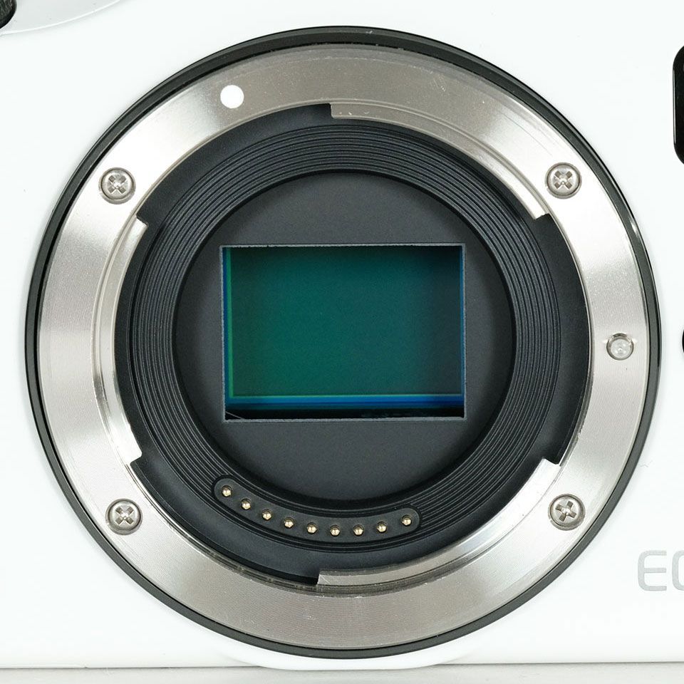 EOS M