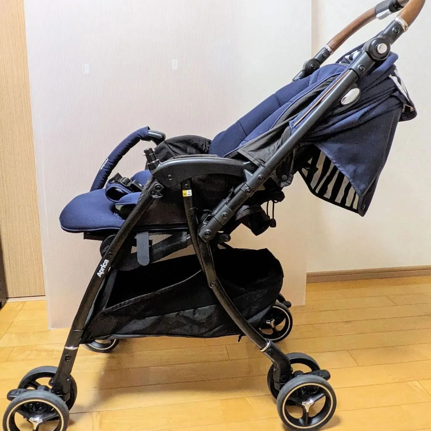 最終値下げ【Aprica】ベビーカー ラクーナビッテ クッション NAVY