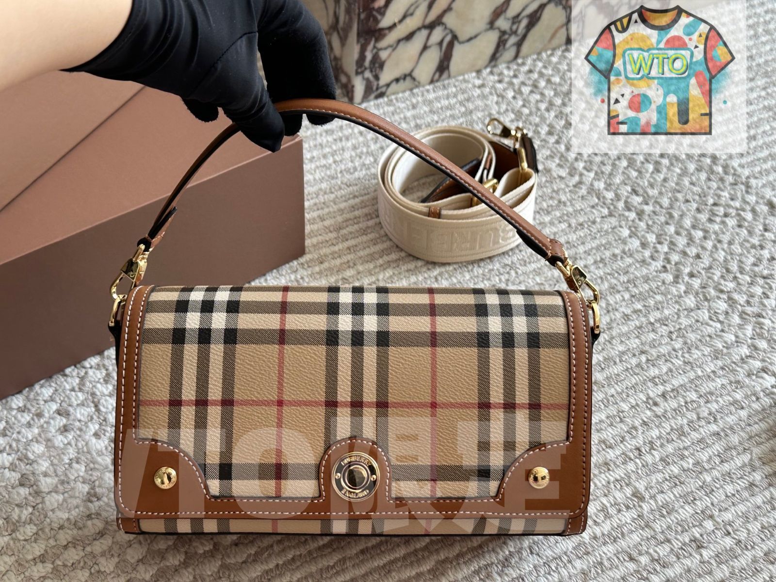 今日WTO】Burberry バーバリー クラシック メッセンジャーバッグ