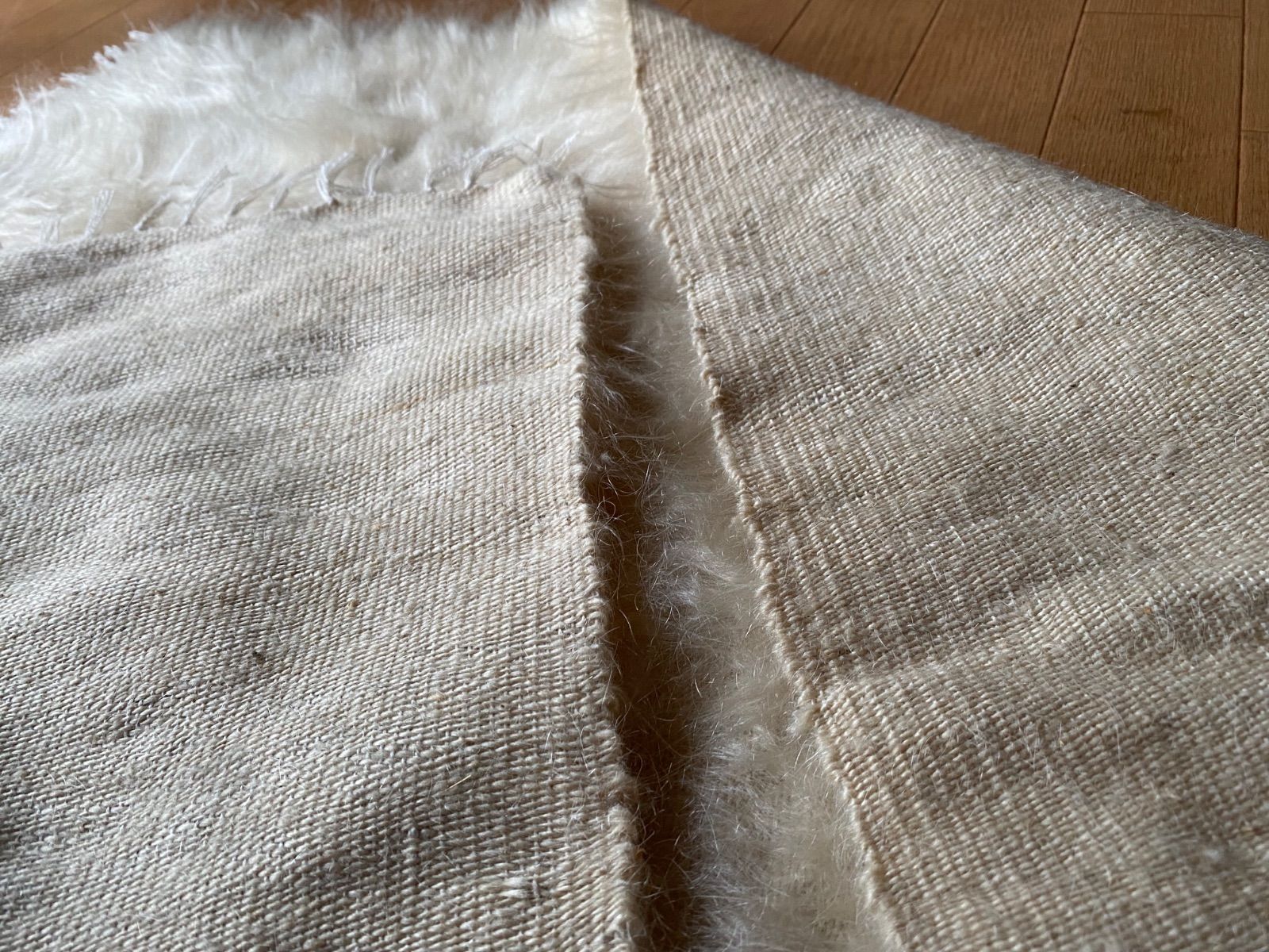 上のアンゴラ山羊のモヘアで織られたシイルトバッタニエ ヴィンテージ新古品