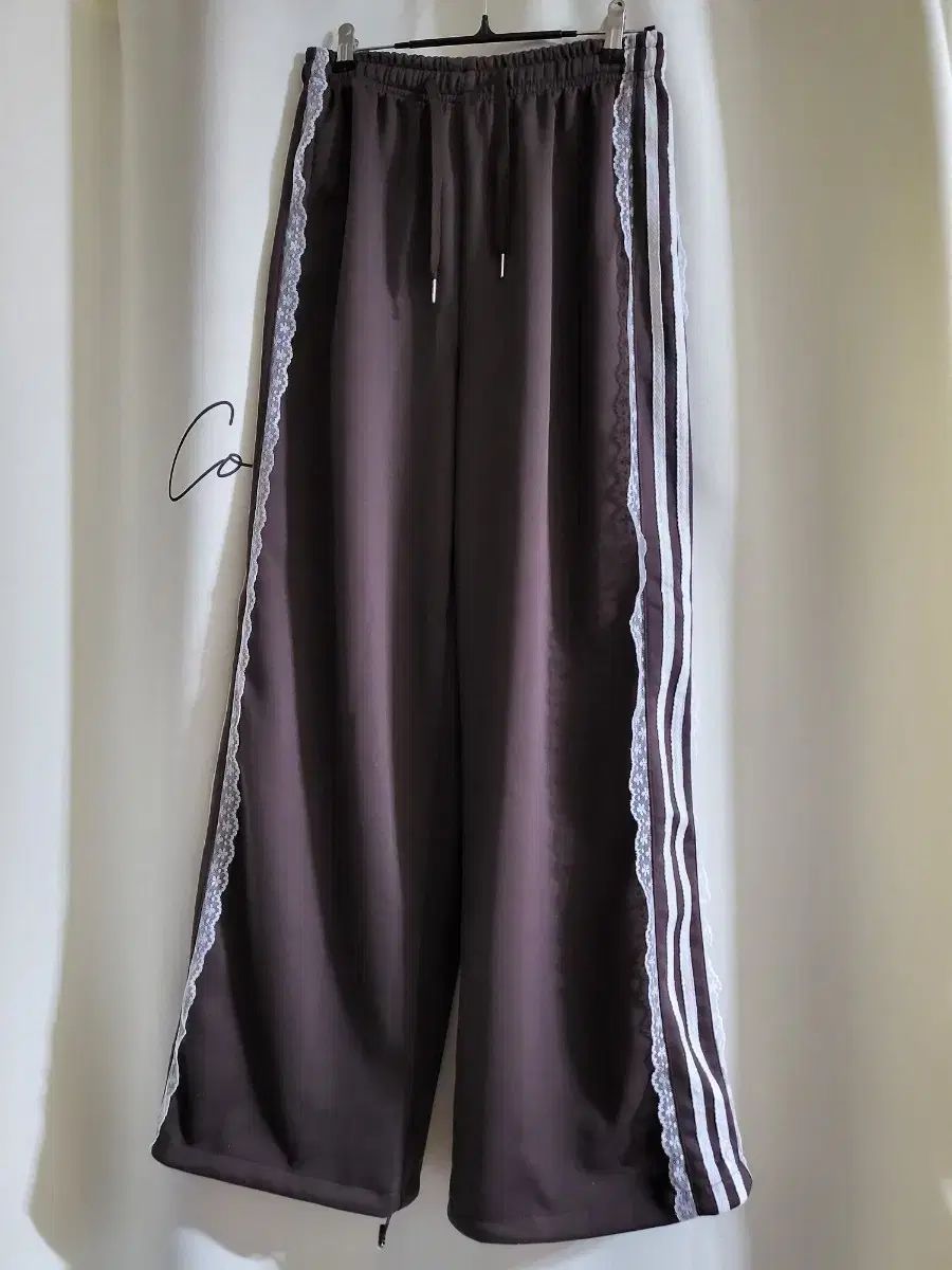 新品 レース 茶色 トレーニング パンツ