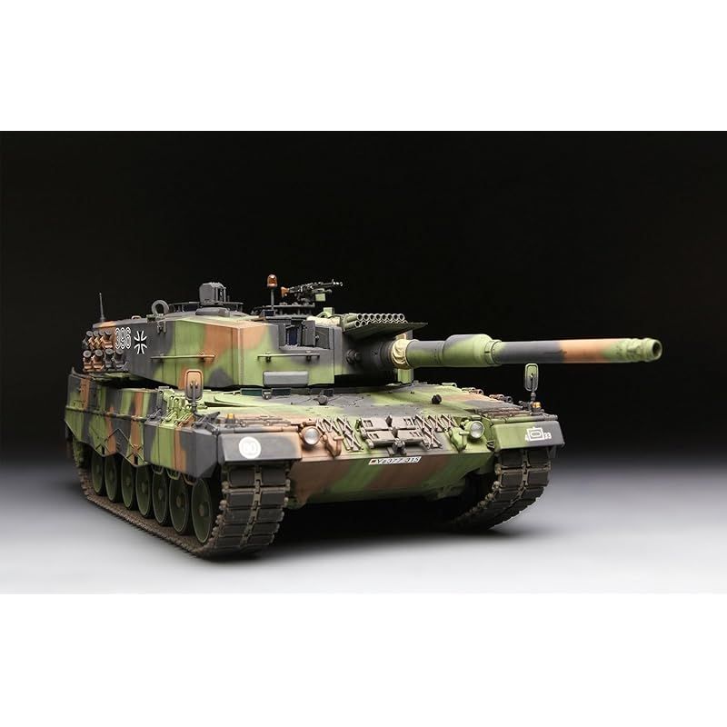 Amazon | モンモデル 1/35 ドイツ主力戦車 レオパルト 2A4