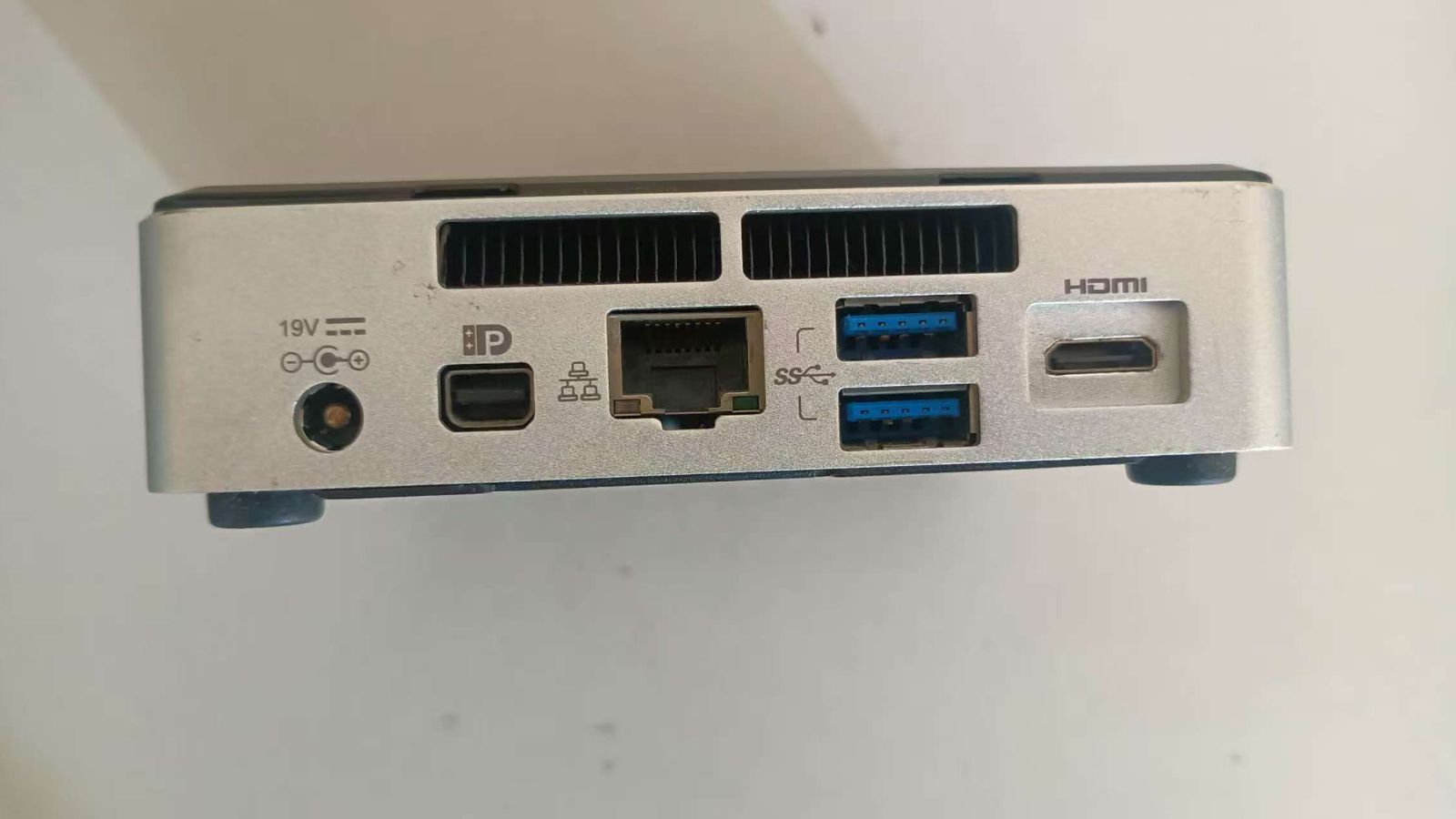 ミニPC Intel NUC 第五世代Core i5 SSD256Gメモリ16G - メルカリ