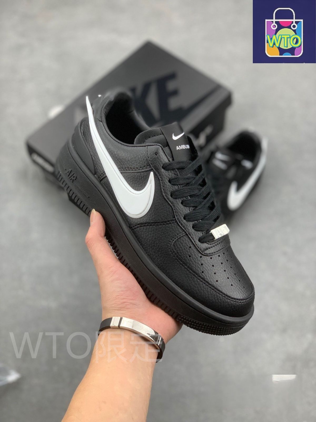 【関税込み】Ambush ブラック グラフィック フーディ AIR ADJUST FORCE SP - スニーカーショップSKIT