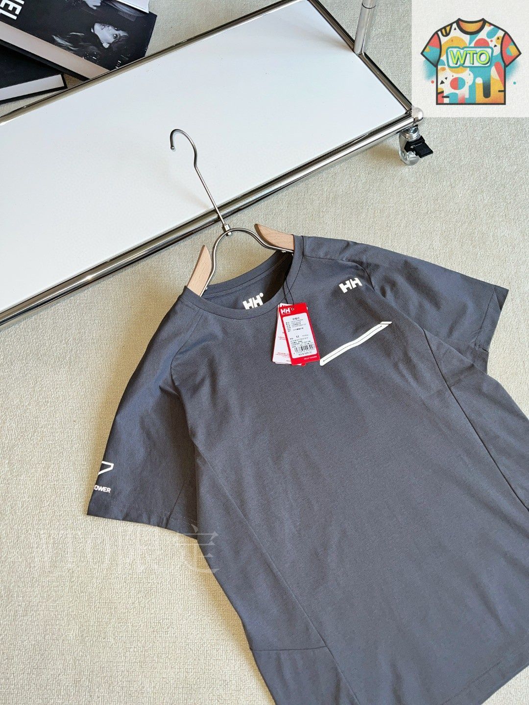 yosugala まといちゃんにつきまとわれるTシャツ ちゃんと休むべき理由