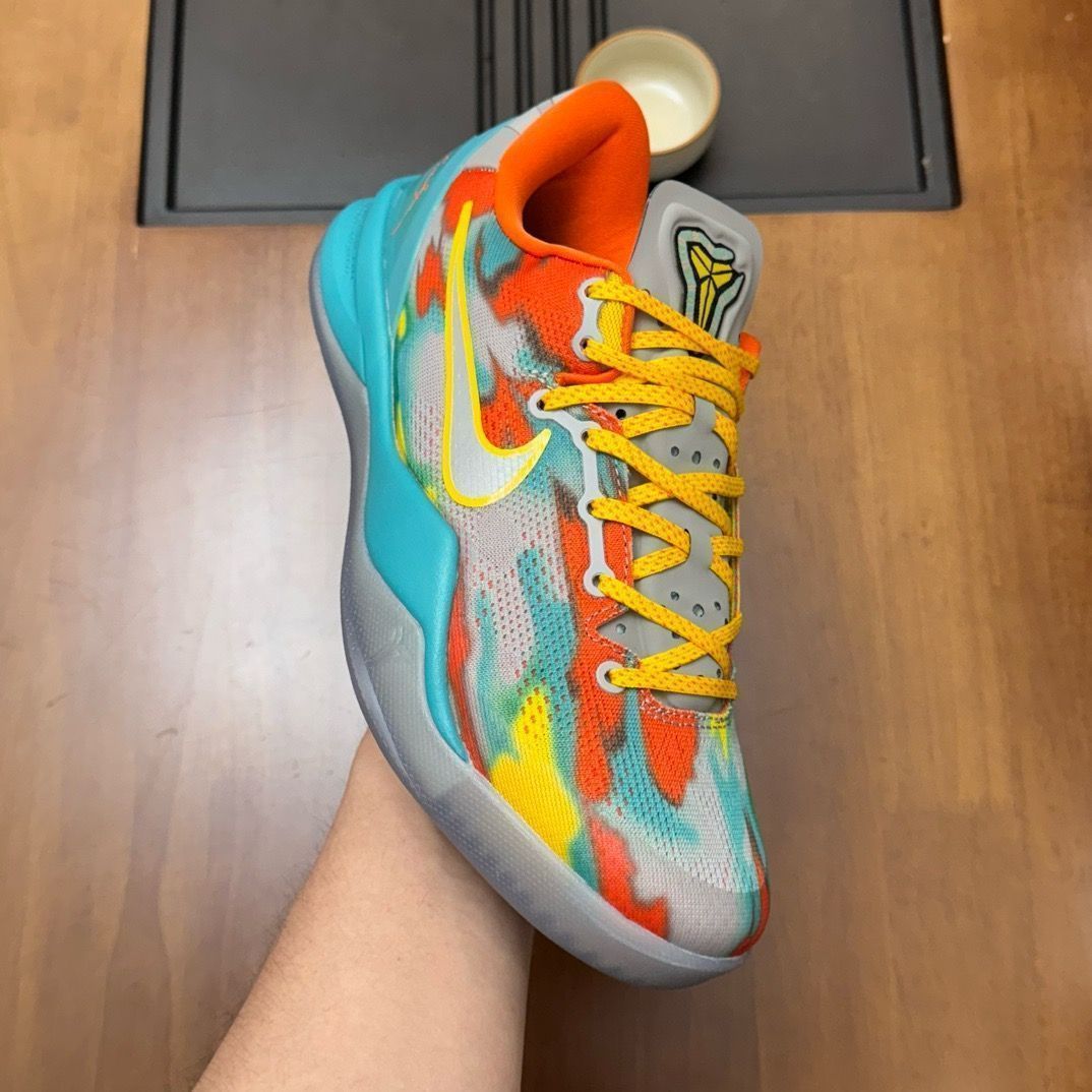 ナイキ スニーカー Nike Kobe 8 Protro Venice Beach バスケットボールシューズ メンズ