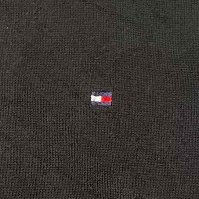 TOMMY HILFIGER トミーヒルフィガー Vネック ニット セーター コットンニット ワンポイントロゴ 刺繍 黒 Mサイズ No.F254