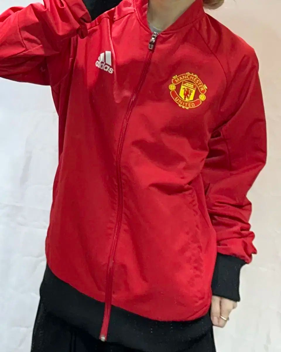 adidas アディダス マンチェスターユナイテッド レッド ブルゾン ジャケット