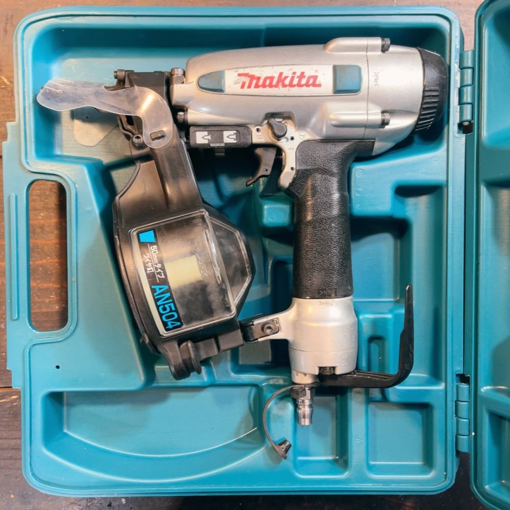 7日保証・整備済】消耗部品交換済♪マキタ makita 常圧 50mm 釘打ち機 