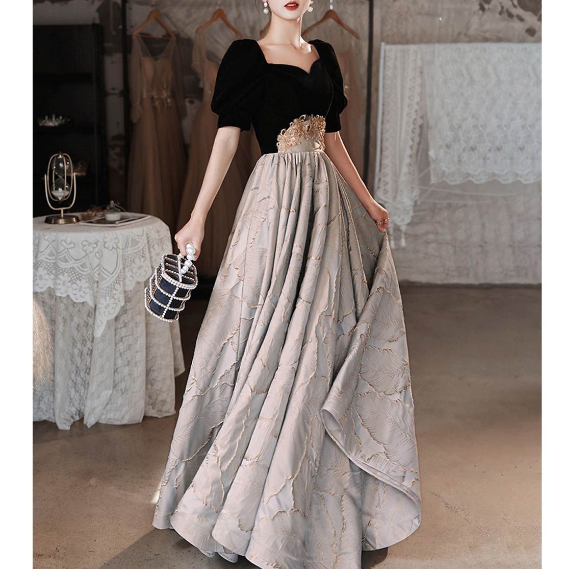 イブニングドレス ロングドレス 黒 パフスリーブ 長袖 発表会ドレス