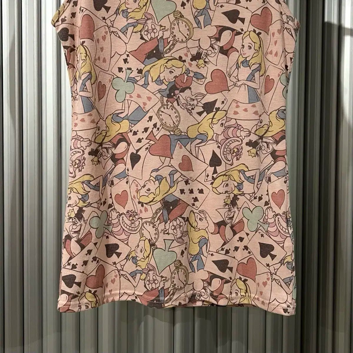 sleeveless