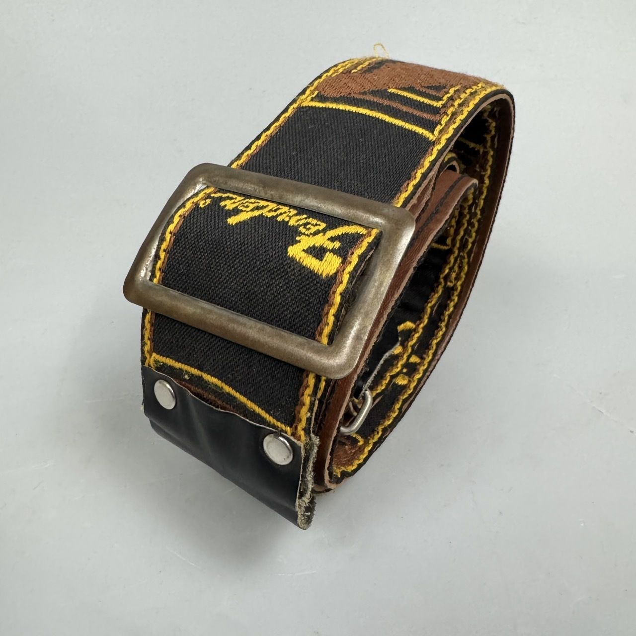 Fender Monogrammed Strap Black|Yellow 1970s 横ロゴ メタルバックル