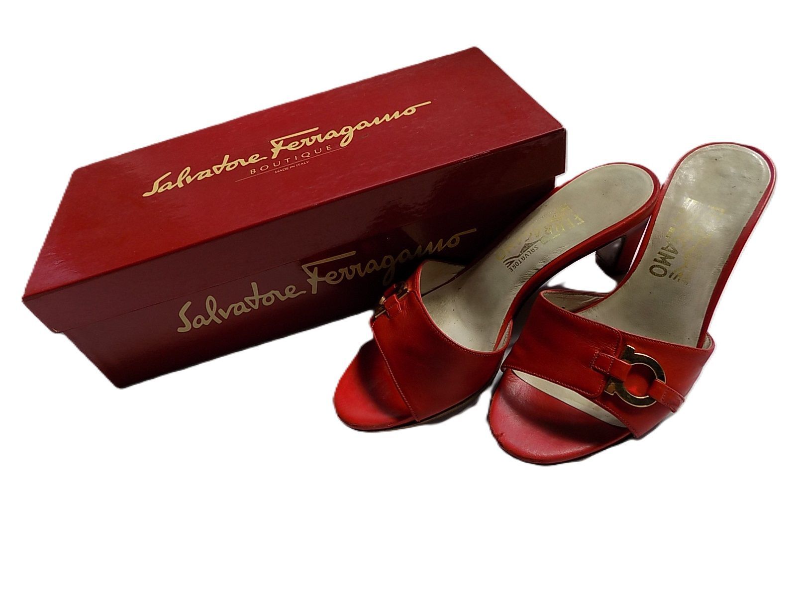 【値下げ】フェラガモ　ヴァラ　サンダル　箱、袋つき ○【箱袋付き】Salvatore Ferragamo サルヴァトーレ フェラガモ