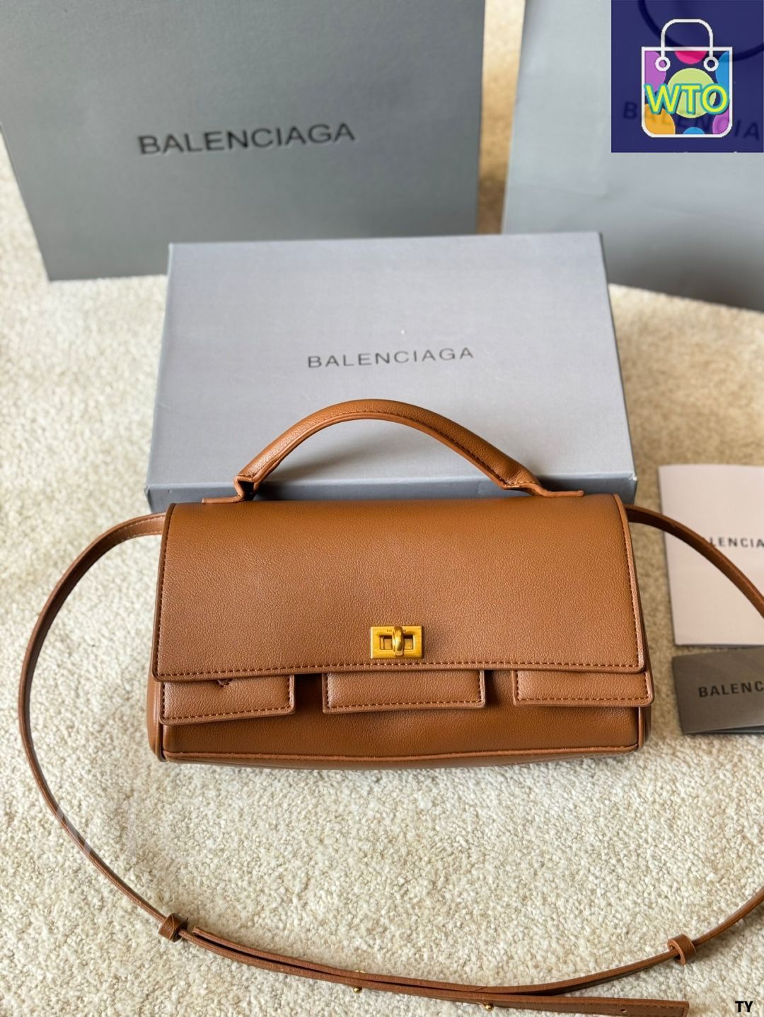 今日特価】BALENCIAGA Belair Clutch Bag・バレンシアガ ベレア