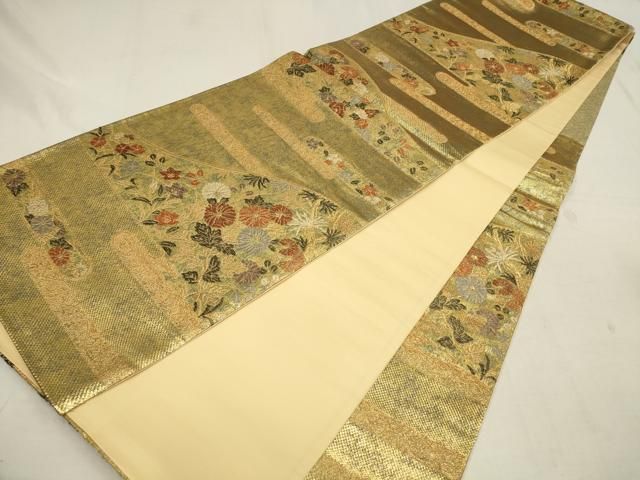 極上逸品高級 帯 金彩刺繍 ゴールド系 全通織 日本 kimono japan きめ細やかな金駒刺繍を施し美しい色彩が格の高さを感じさせる