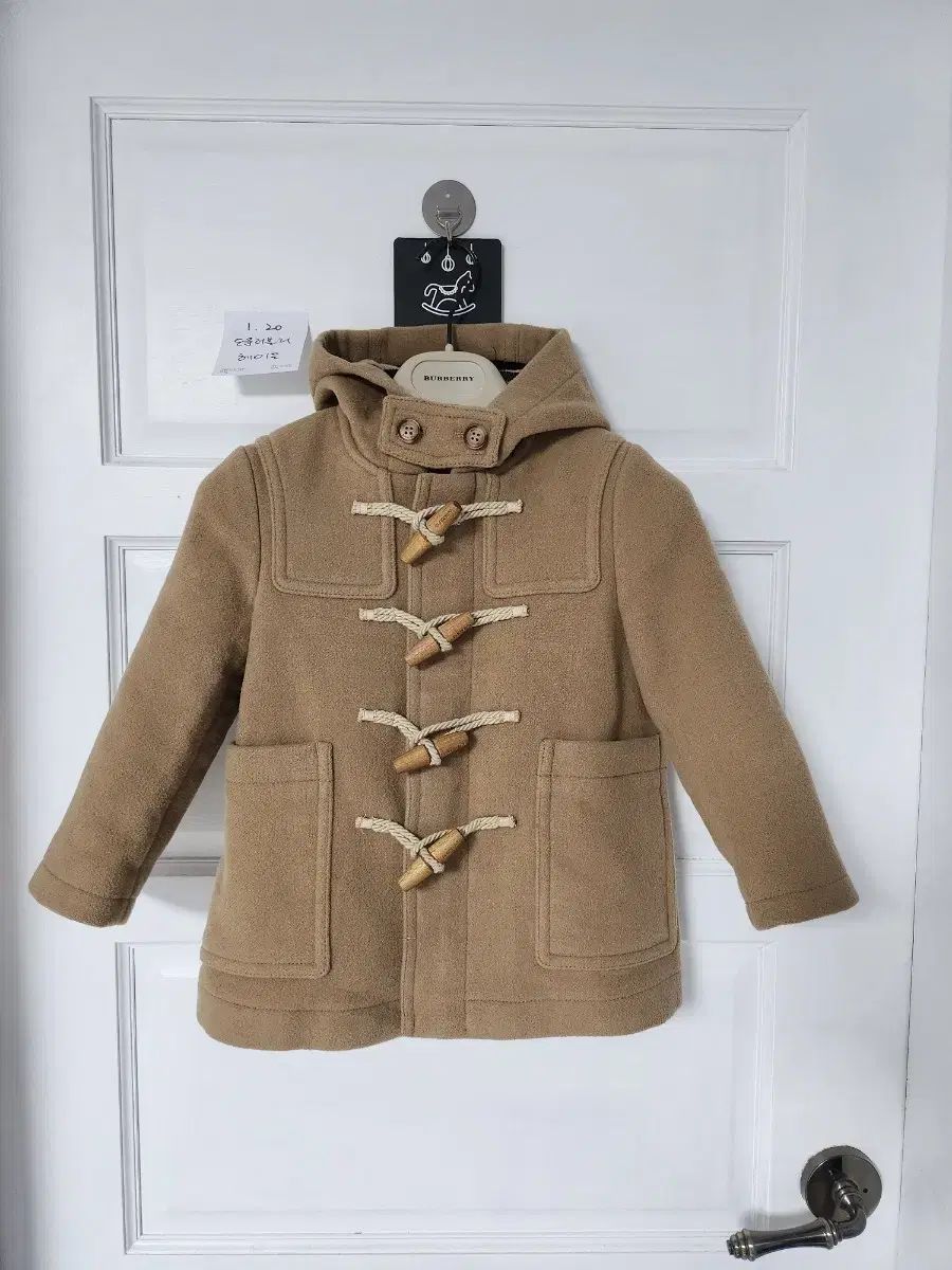 【雷市場（ポンジャン）商品韓国直送】 Burberry Kids(バーバリーキッズ) ウールコート 4Y