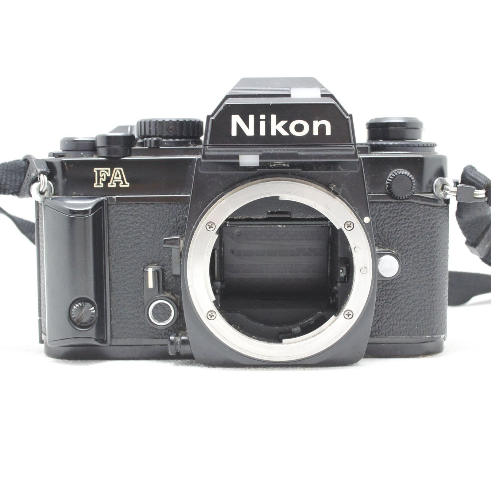 Nikon FA 一眼レフカメラ シルバー 動作一部不具合 本体のみ Nikon FA 一眼レフカメラ シルバー 動作一部不具合 本体のみ