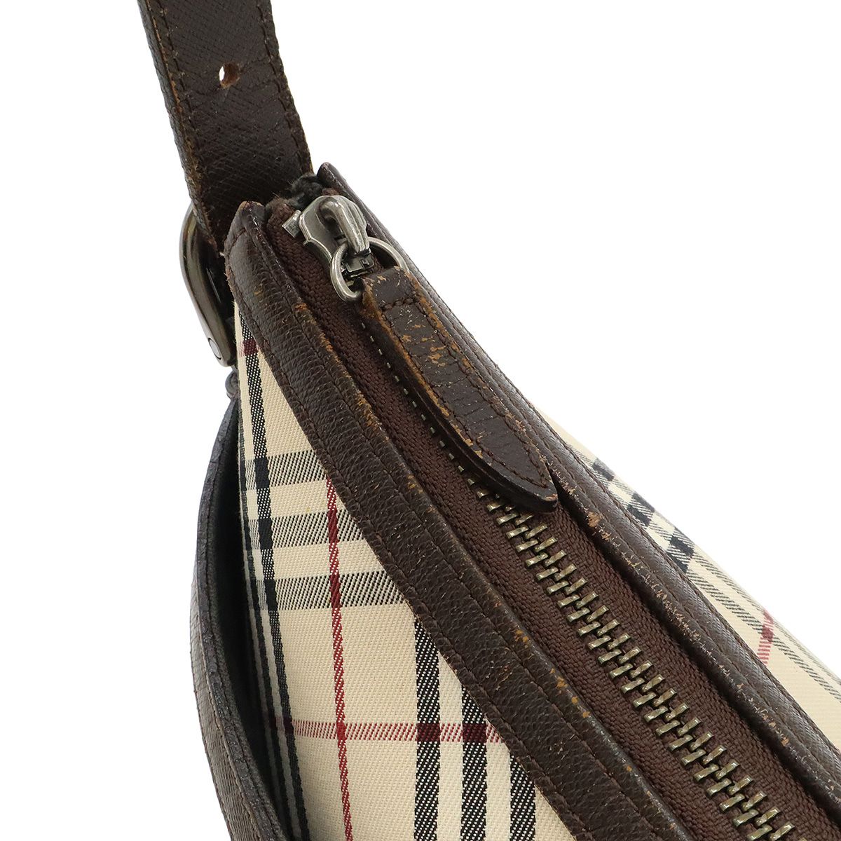 Burberry ワンショルダーバッグ　ロゴ金具　ノバチェック　ダークブラウン BURBERRY バーバリー ノバチェック チェック柄 ショルダーバッグ