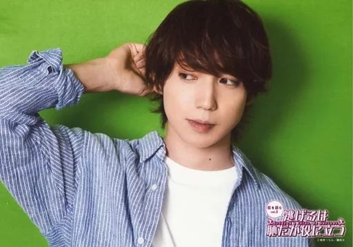 中古】生写真(男性) 有澤樟太郎/横型・バストアップ・右手上げ・背景黄