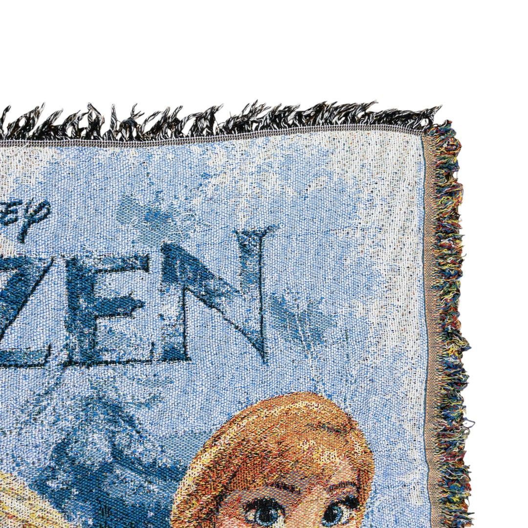VINTAGE - vintageラグ カーペット Disney アナと雪の女王 1065 vintageラグ カーペット Disney アナと雪の女王 1065 - メルカリ