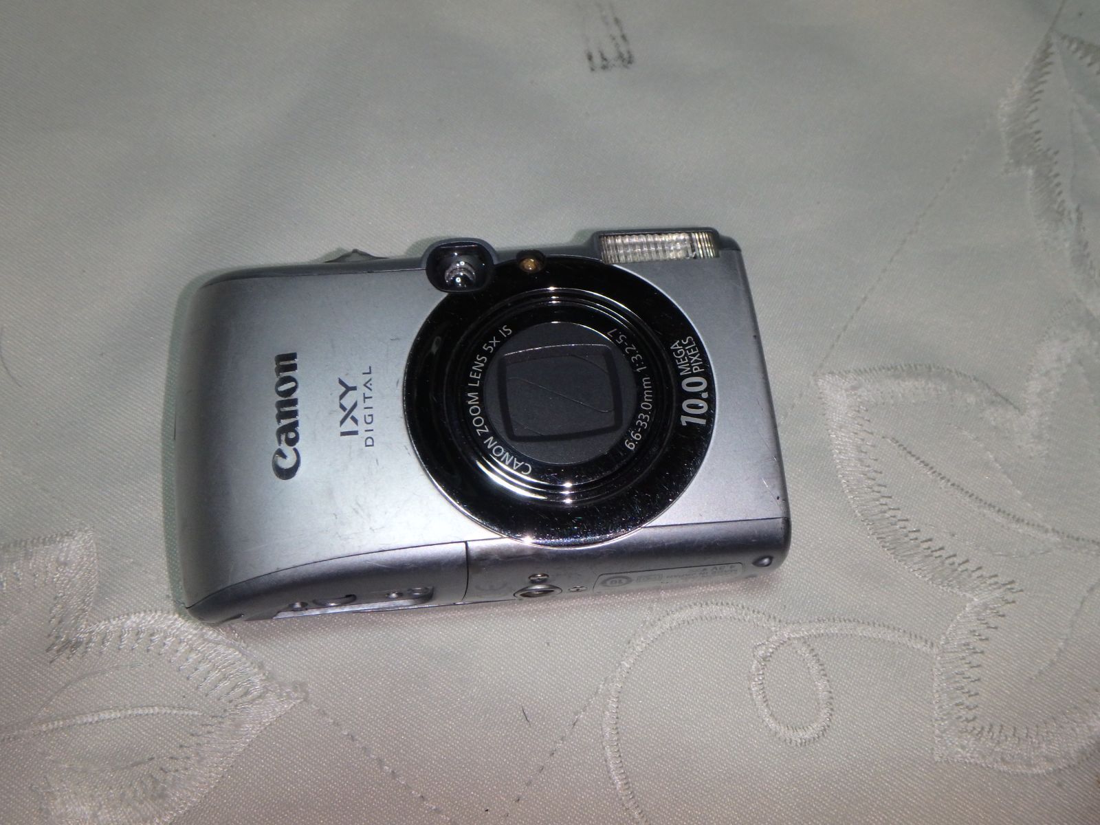動作品 CANON IXY 820 is デジタルカメラ