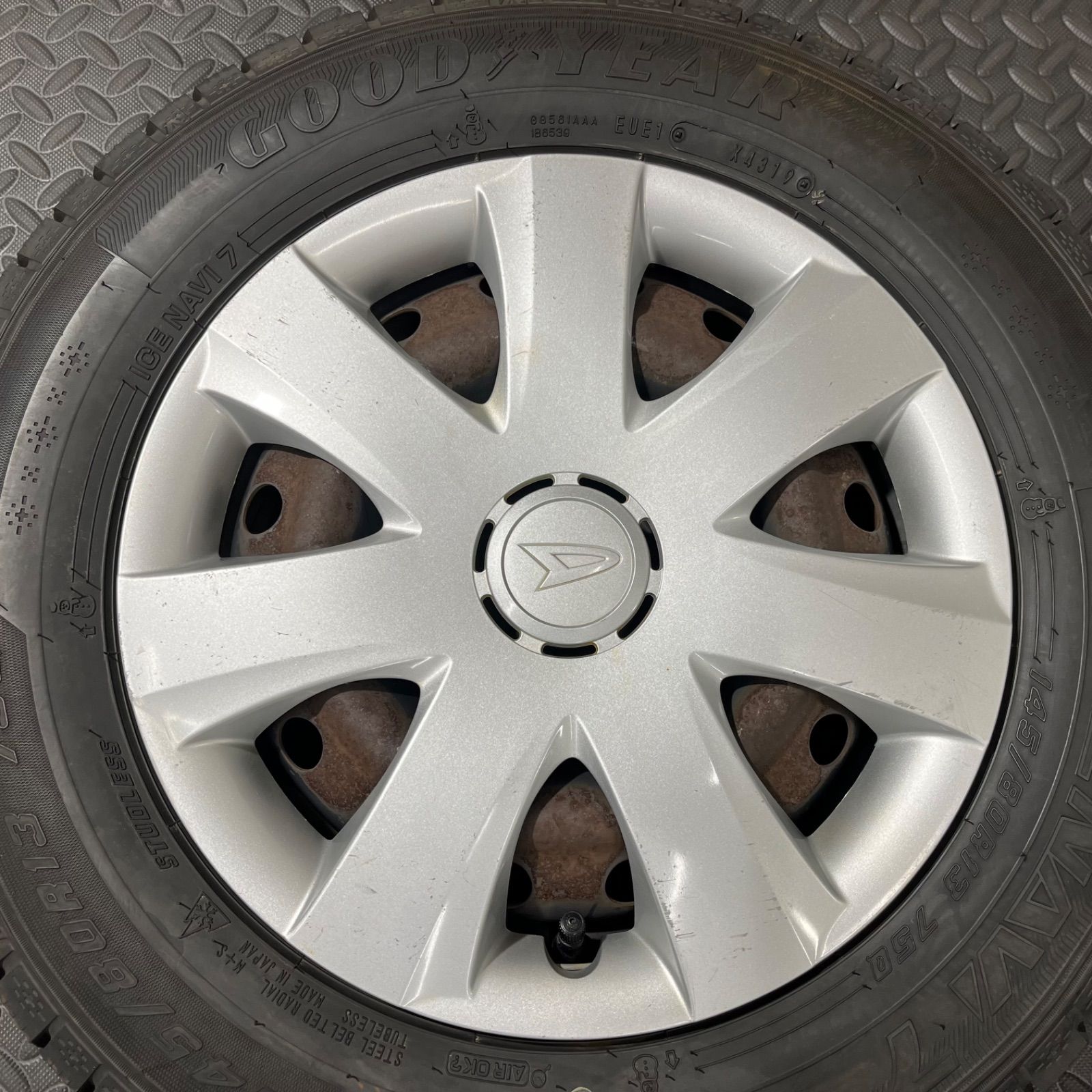 グッドイヤー アイスナビ7