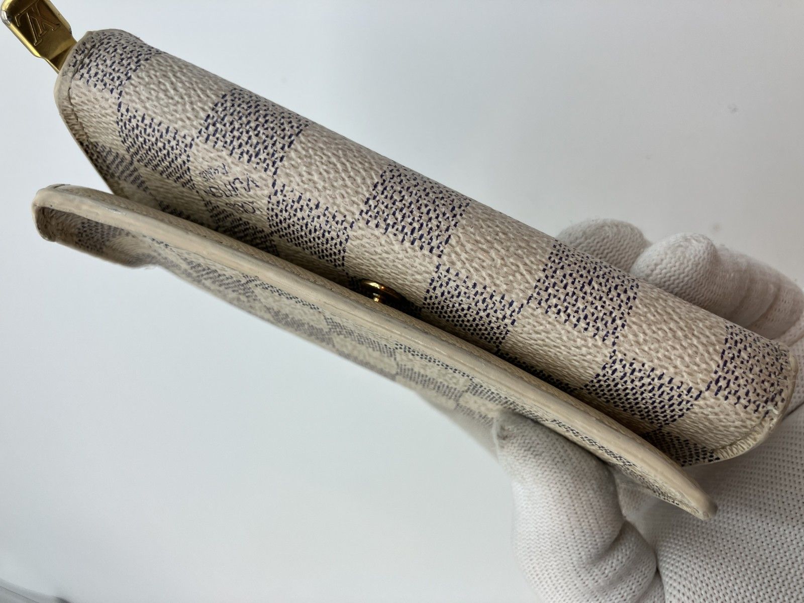 ルイヴィトン ダミエアズール ポルトフォイユ トレゾール 二つ折り財布 白 ルイヴィトン ダミエアズール 白 2つ折り財布コンパクト 14×9cm