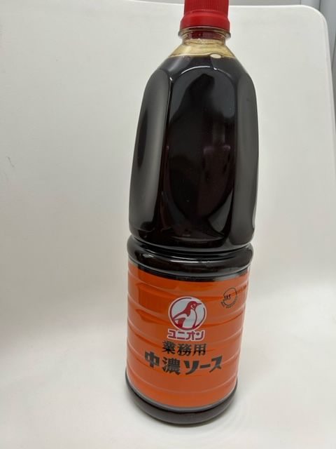 特級とんかつソース1.8Lペットと特級中濃ソース1.8Lペットボトルのお得