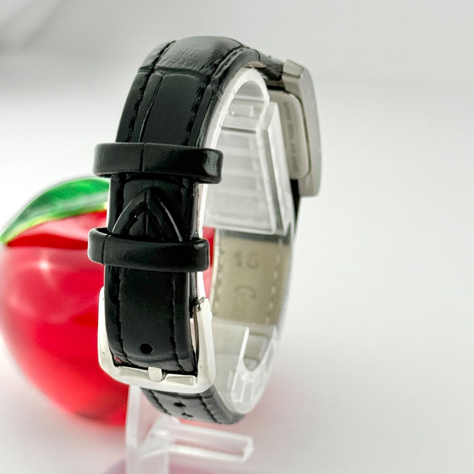 フェンディ 7000L オロロジ 新品ベルト 新品電池 レディース 腕時計865