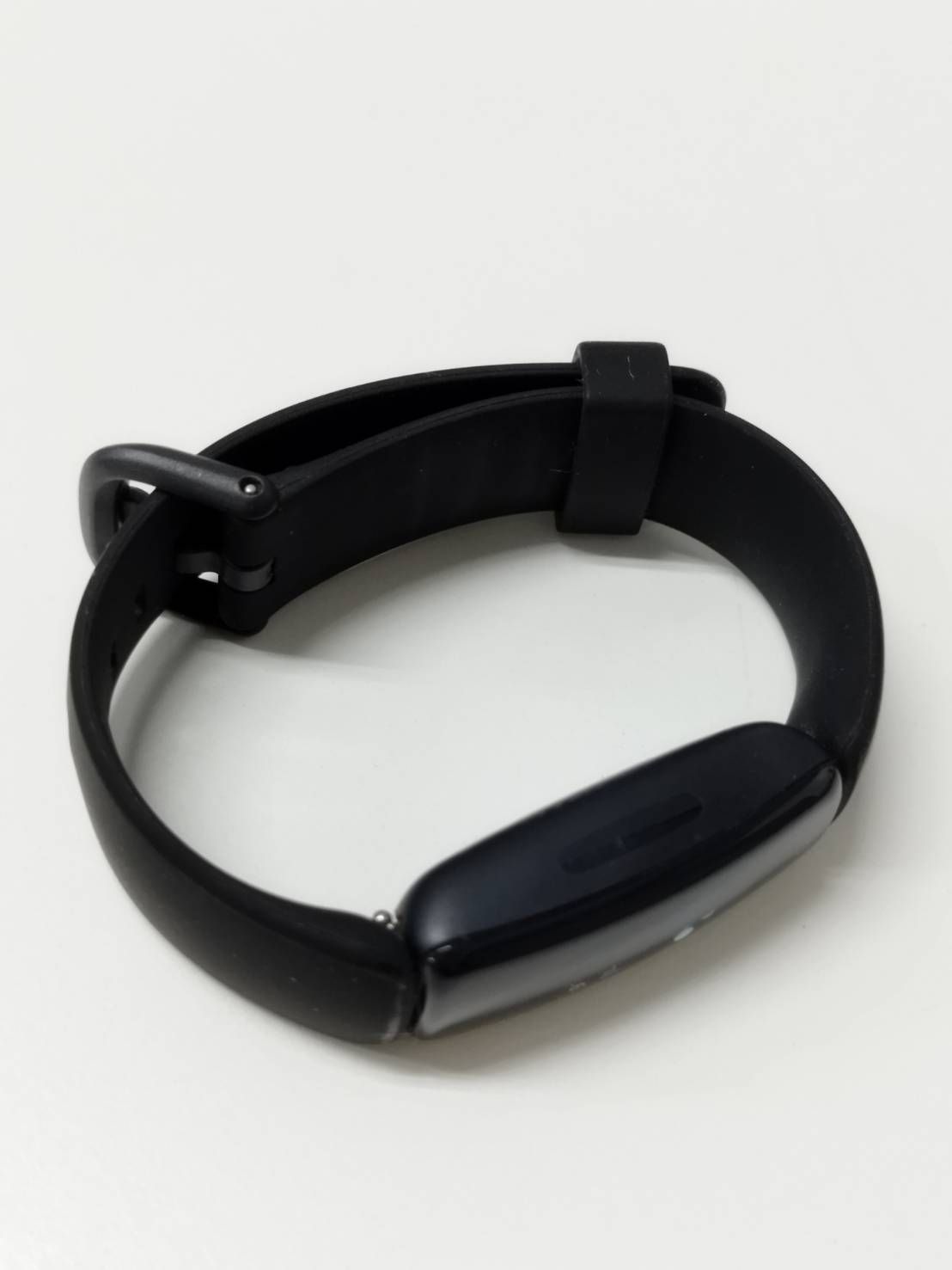 【送料無料】【新品】Fitbit inspire2  ブラック Amazon.com: Fitbit Inspire 2 Health & Fitness Tracker with a