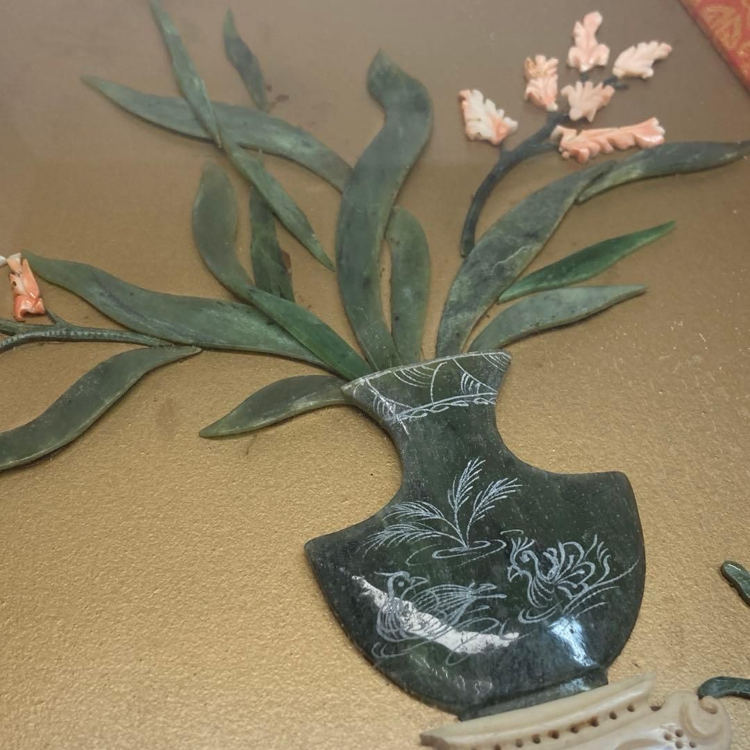 本珊瑚 翡翠 花図 額 タサチ 東さ6-0325① - メルカリ