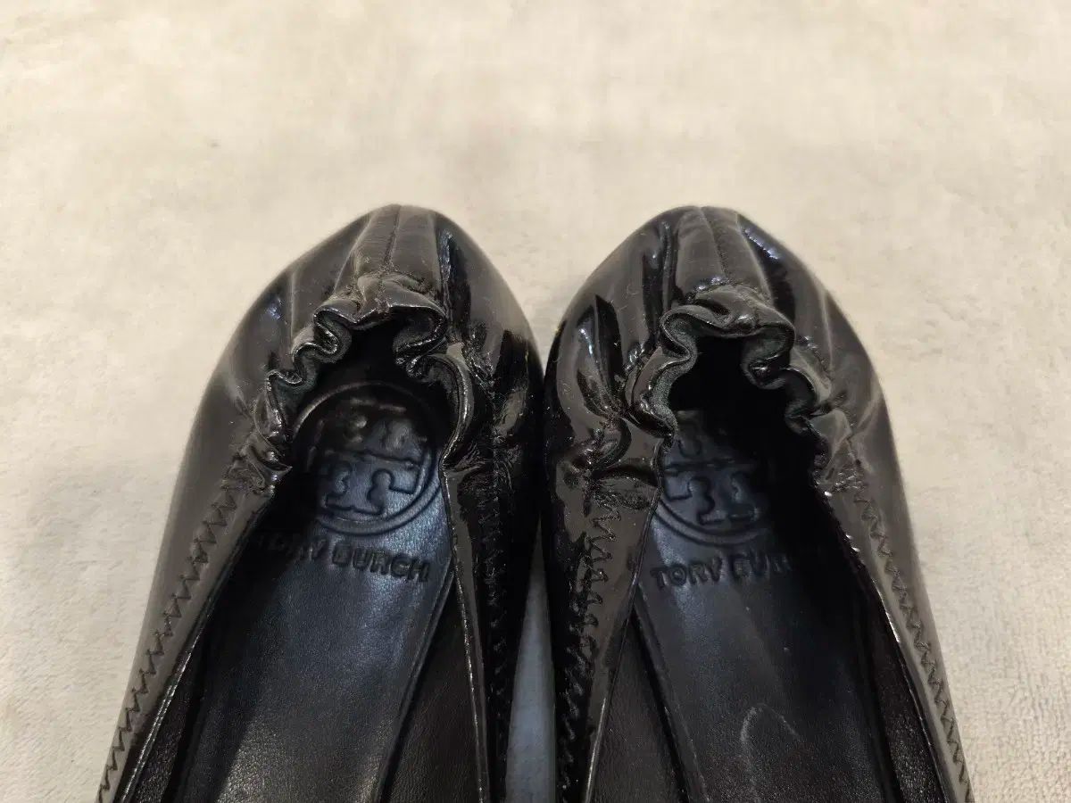 Tory Burch(トリーバーチ) フラットシューズ 6M （ 230