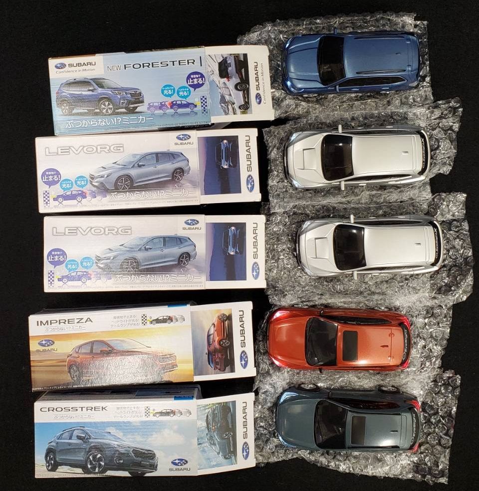SUBARU CROSSTREK ミニカー 2台 Minicar Subaru Crosstrek EyeSight Novelty Japan doesn't